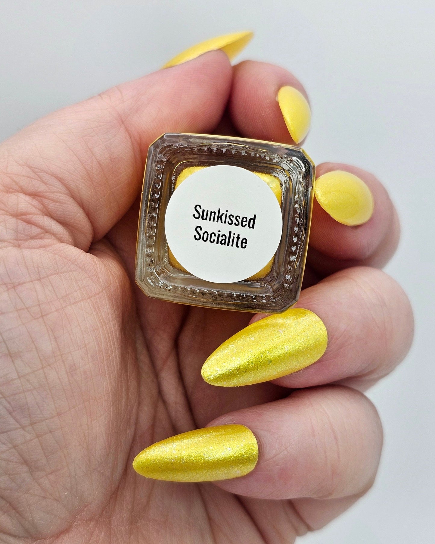 Sunkissed Socialite