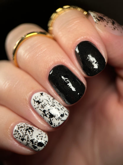 Black Hole (Topper)