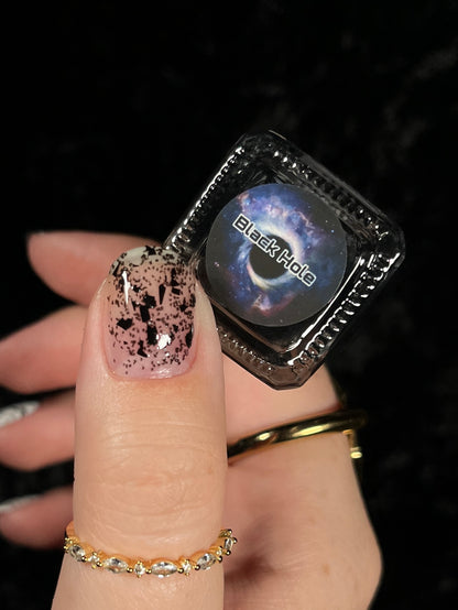 Black Hole (Topper)