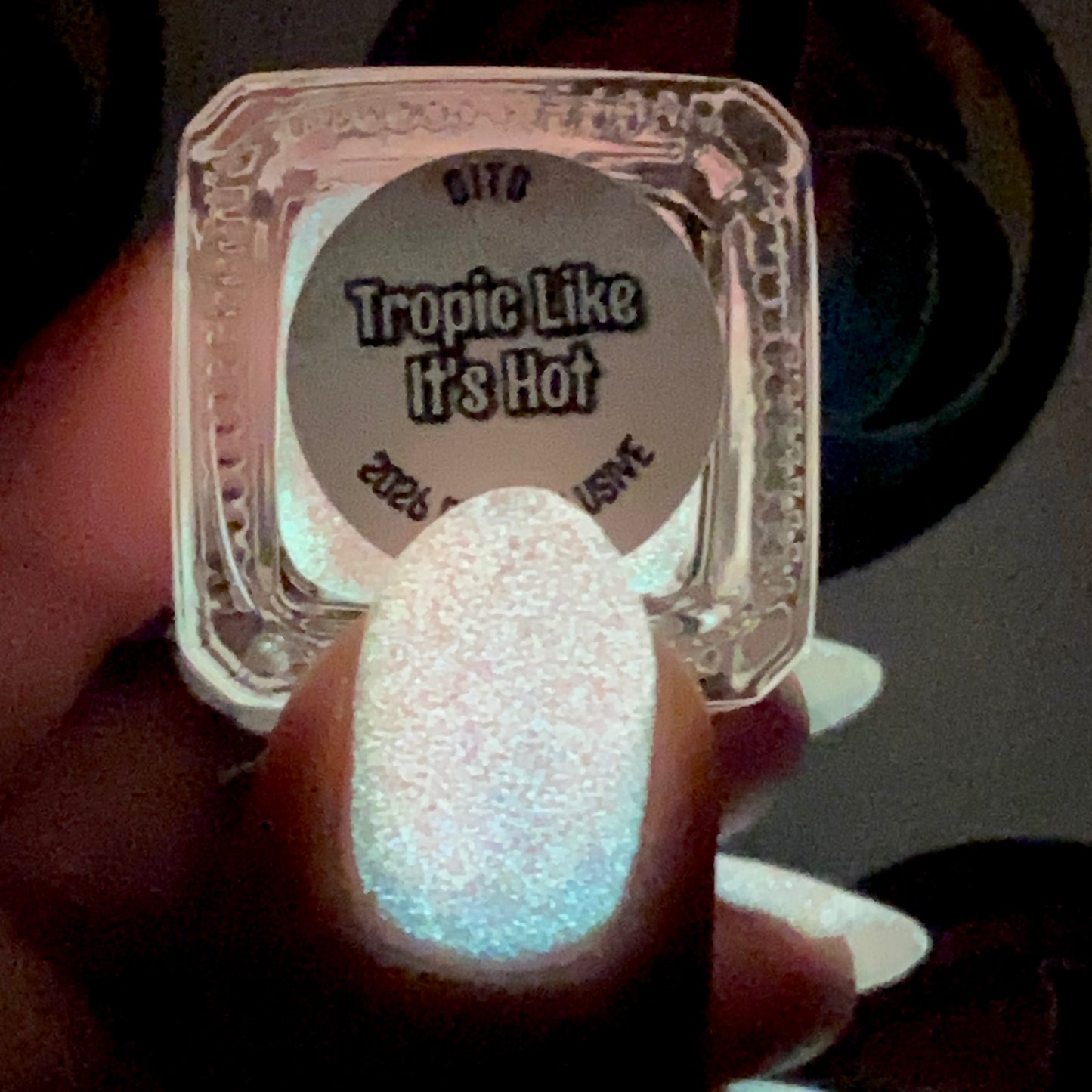 Tropic Like It's Hot (GITD)