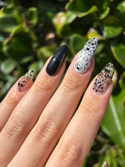 Black Hole (Topper)