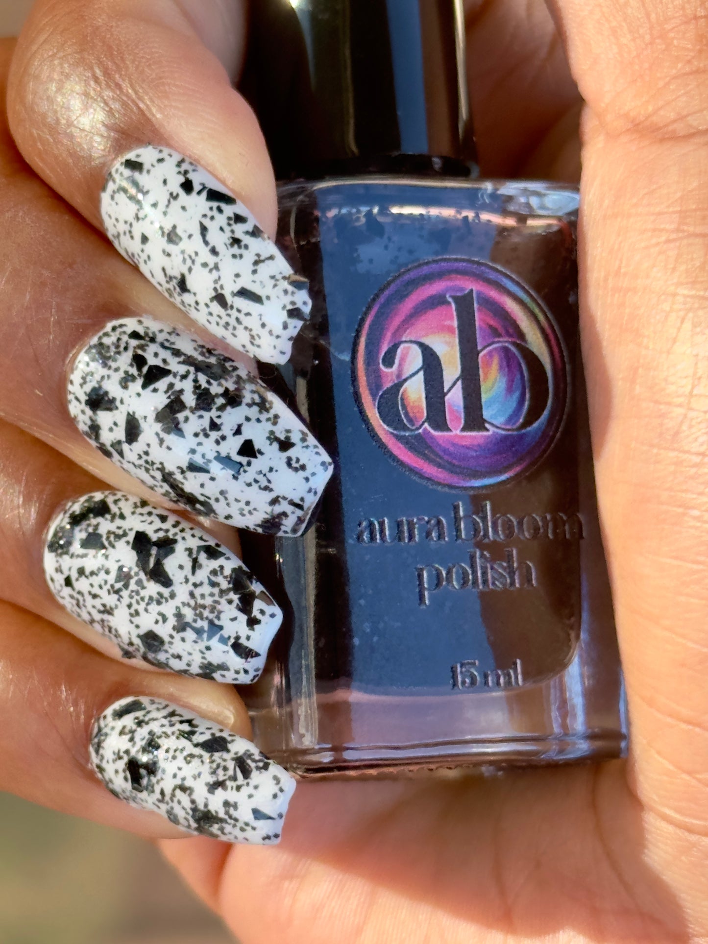 Black Hole (Topper)